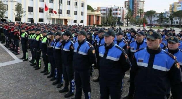 AVOKATI I POPULLIT I KËRKON GJYKATËS KUSHTETUESE TË SHFUQIZOJË NJË NEN TË LIGJIT PËR POLICINË E SHTETIT