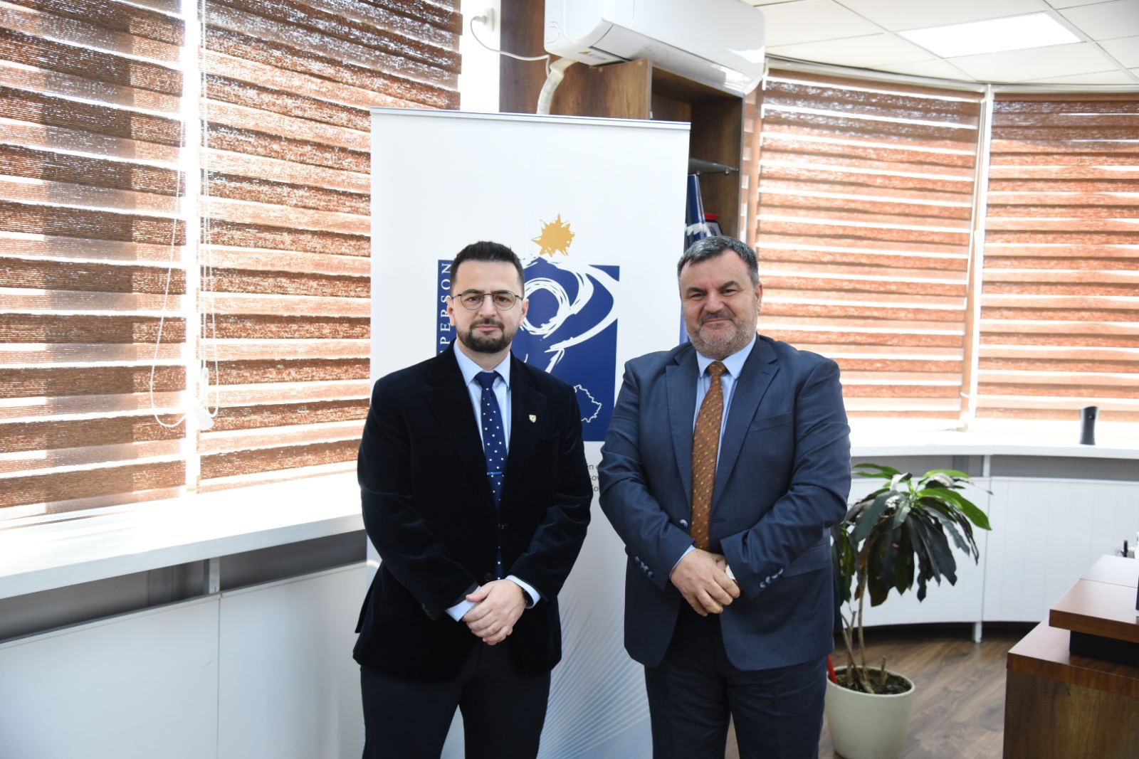 Kosovo, Endrit Shabani a rencontré son homologue, Naim Qelaj : Nous renforçant la coopération pour la protection des droits de l’homme